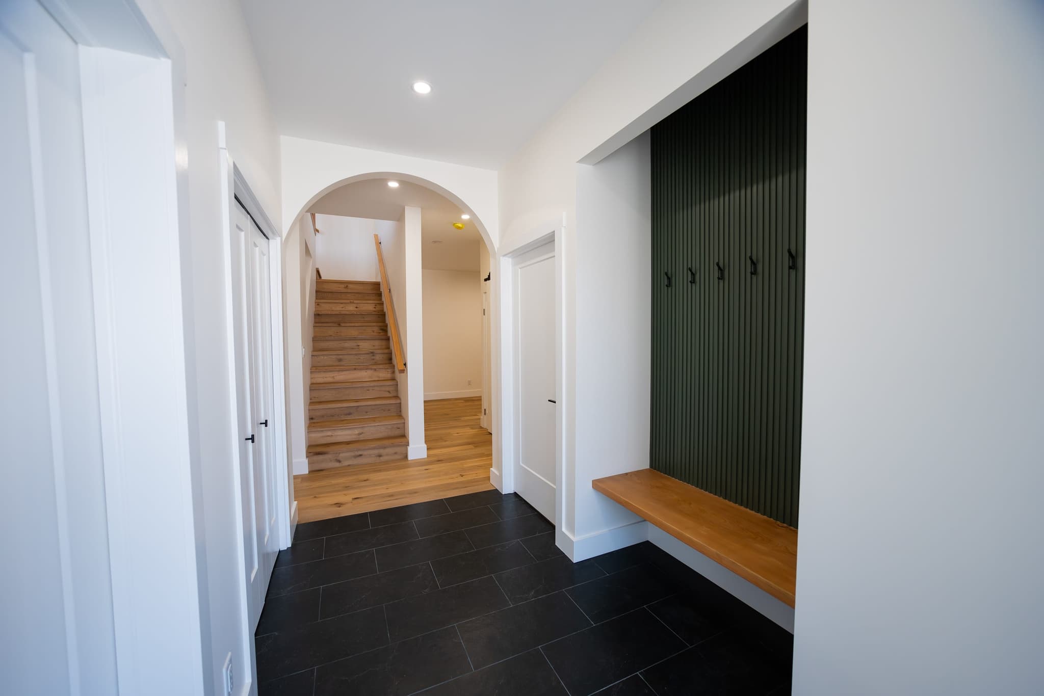 Choosing the right general contractor — entryway craftsmanship